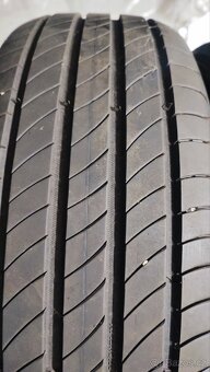 Jako nové 205/55/17 Michelin Primacy 4, DOT 2023, 7.4 mm. - 3