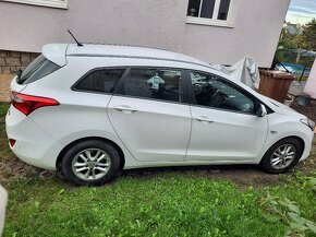 Hyundai i30 Combi 1.6 2x bonus - 3