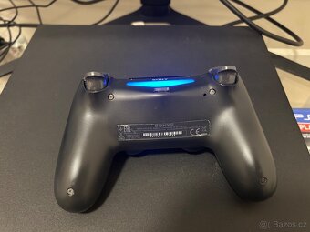 Playstation 4 Pro - 3