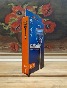 Pánský holící strojek Gillette Proglide 1strojek+2hlavice - 3