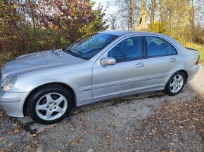 Mercedes C 203, - 3