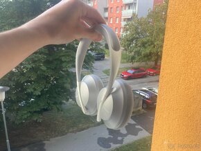 Bose Noise Cancelling 700 - plně funkční, bílé - 3