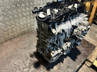 BMW 3 F30 motor 2.0D B47D20B - 3