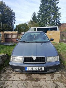 Škoda Octavia 1.6 benzín - 3