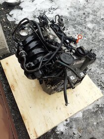 Motor 1,6 FSI TYP:  rok 06 154.000km komplet - 3