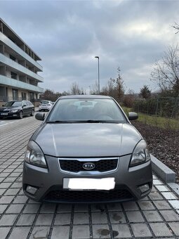 Kia Rio 2011 1.4 - 3