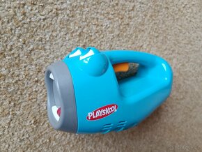 Hasbro Playskool Mluvící baterka - 3