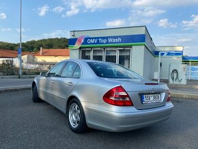 Mercedes-Benz E200 - 3