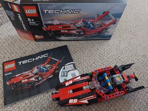 Prodám LEGO technic 42089 - 3