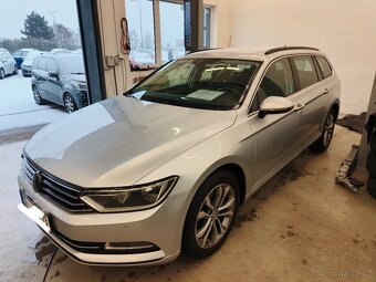 Vw Passat 2.0 tdi 110kw bezADBLUE krasny stav bez nehod - 3