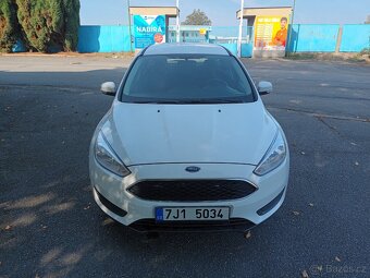 Ford Focus 1.6i - 3