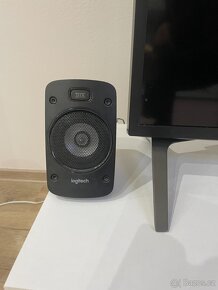 Logitech Speaker System Z906 , Logitech Z906 - 3