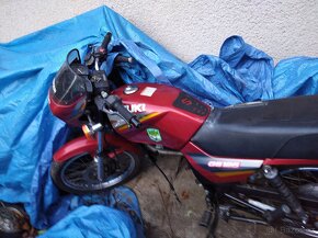 Rozprodám Suzuki 125 GS - 3