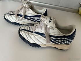 Dětské kopačky TURFY, Umbro, délka stélky 17,5 cm. - 3