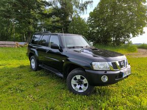 Nissan Patrol Y61 2007 GU4 3.0 common rail 118 KW automat - 3