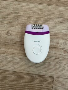 Epilátor Philips Satinelle Essential BRE225/00 bílý - 3