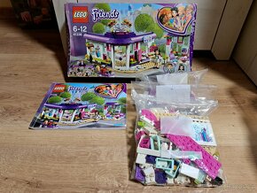 Lego Friends 41336 Emma a umělecká kavárna - 3