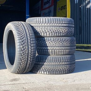 NOVÉ Zimní pneu 225/40 R19  Sailun. - 3