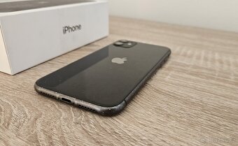 iPhone 11 (64 GB) - 3