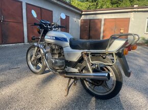 Honda CB 400 T - 3