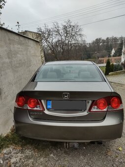 Honda Civic 1.8 FD7 - 3