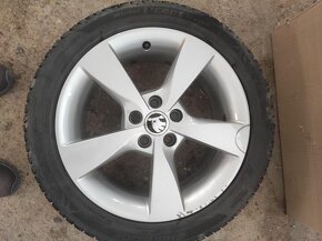 Zimní sada Škoda Fabia, pneu Hankook 215/45/R16 - 3