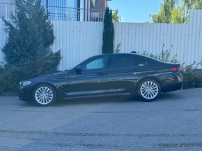 BMW 540i xDrive M SPORT - 3