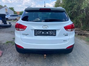 hyundai ix35 2.0crdi náhradní díly 100kw - 3