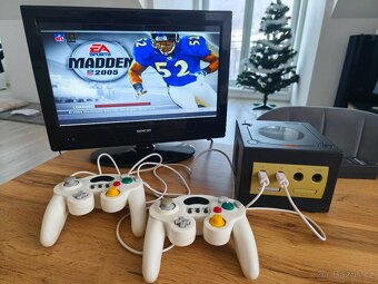 Nintendo Gamecube + NFL - 3