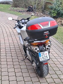 Honda VRF 800 - 3