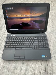 Notebook Dell Latitude-i5/500GB/FullHD/WIN/DVD - 3