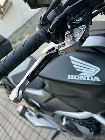 Honda NC750S 2018

  - 3