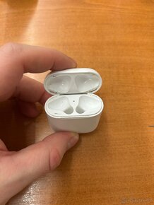 Apple AirPods 2019 - 3