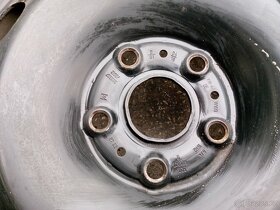 Ocelová kola 6x16 5x112 et48 57,1 + zimní pneu 205/55/16 - 3