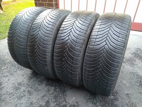 Prodám celoroční pneu Michelin 205/55 R16 DOT 4719 - 3