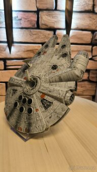 Star Wars - Feature Vehicle - Millennium Falcon - 3