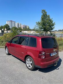 VW Touran 1,9Tdi /77kw/ 7míst/ klima/tažné/DSG - 3