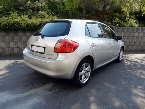 Toyota Auris 1.6 VVT-i 91 kW AUTOMAT r.v. 2007 - 3