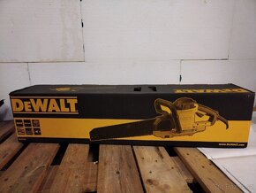 DeWALT DWE396 pila Alligator na stavební materiály

 - 3