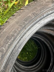 Sada zimních pneu 235/40 R18 - Goodyear - 3