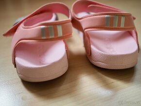 Dívčí sandály Adidas ADILETTE - 3