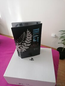 PlayStation 5 + 9x hry + extra příslušenství - 3