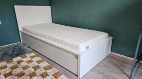 Postel IKEA Malm 90x200 s šuplíky a matrací Magniflex - 3