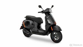 Vespa GTS Super 300 Sport - 3