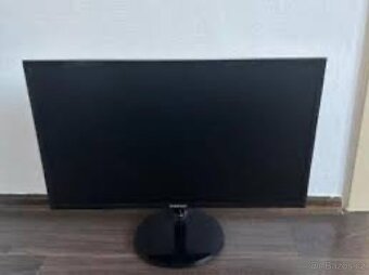 Perfektní Stav - 27’ Zakřivený Monitor Samsung - 3