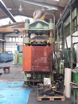 Hydraulický lis CBJ 500 - 3