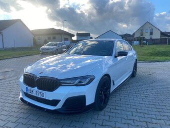 BMW 530D Xdrive G30 LCI M PERFORMANCE - 3