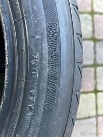 235/50 R20 100T - 3