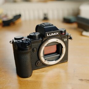 Panasonic Lumix S5 – výborný stav - 3