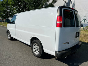 Chevrolet Express 5.3 V8, verze 4x4, 2013, 81 000 km, 5 míst - 3